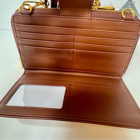 NWT. Disney Parks Mickey Mouse Comic Strip Wallet Wristlet Crossbody bag - Picture 5 of 16